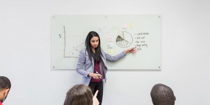 Pointers on How to Create Pitch Decks For Startups